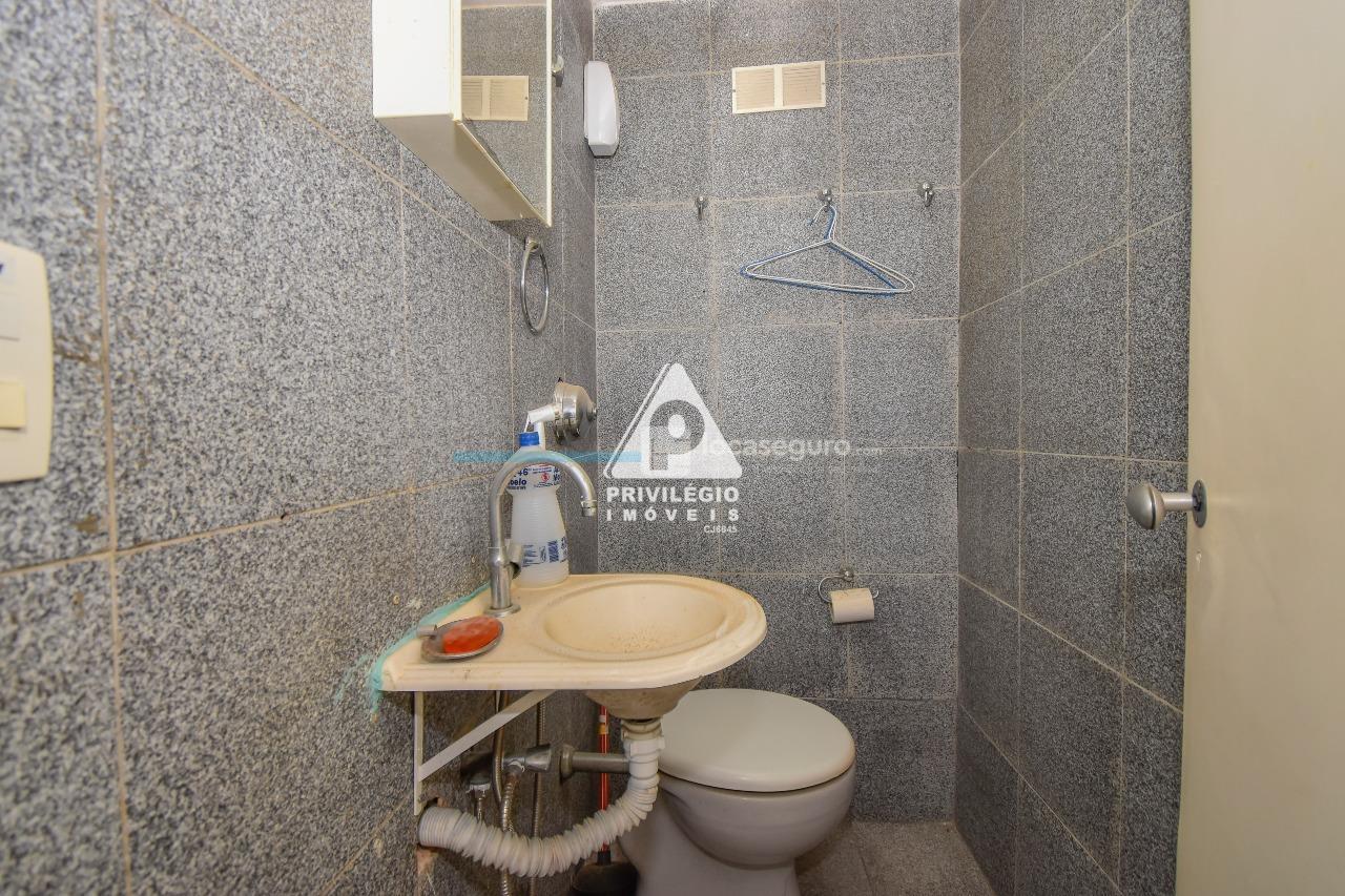 Sala para aluguel no Copacabana: lavabo