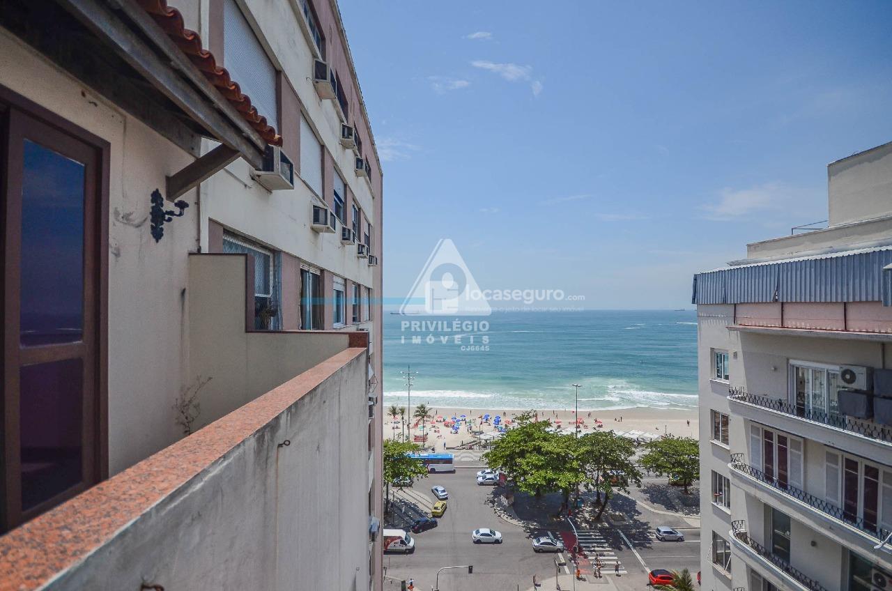 Cobertura para aluguel no Copacabana: varanda primeiro andar