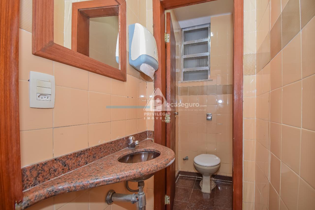 Ponto comercial para aluguel no Flamengo: banheiro social 4