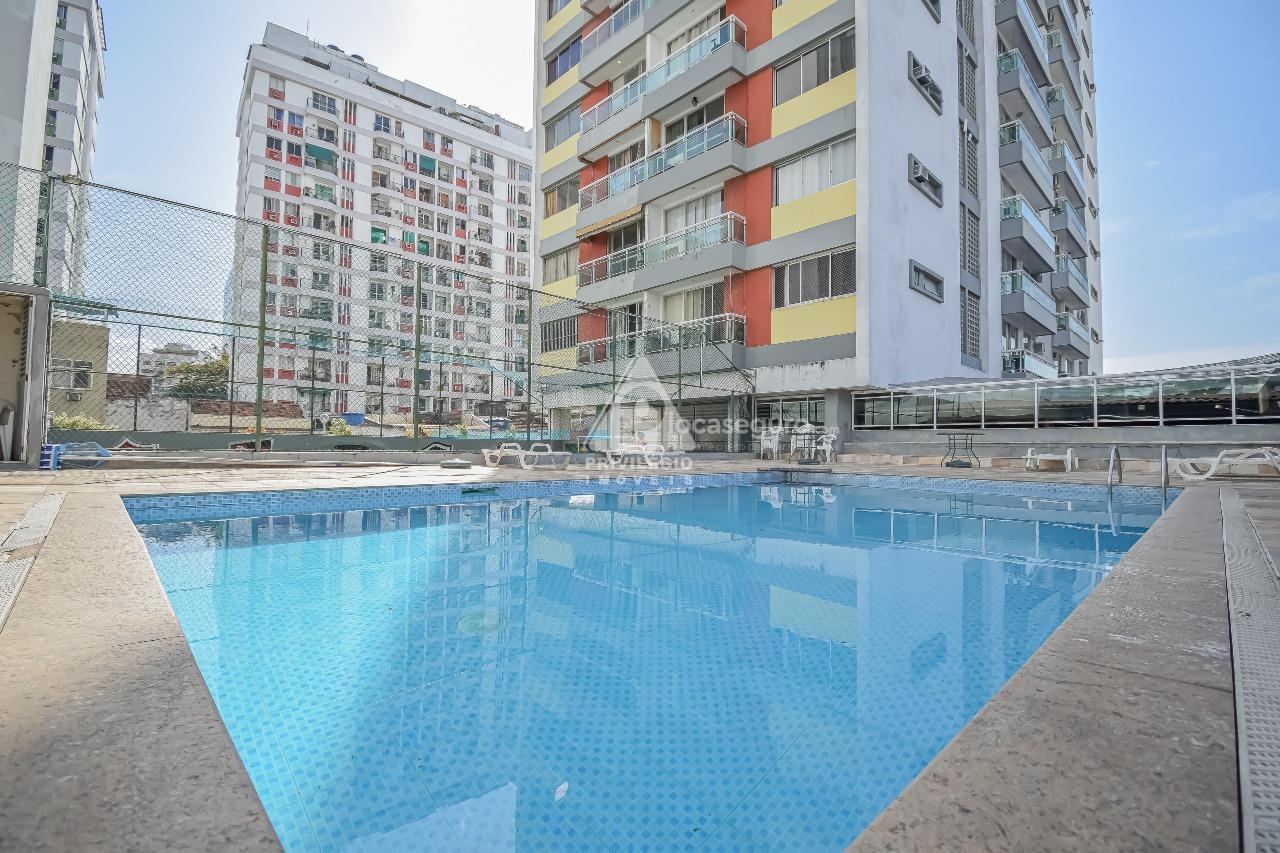 Apartamento para aluguel no Rio Comprido: piscina