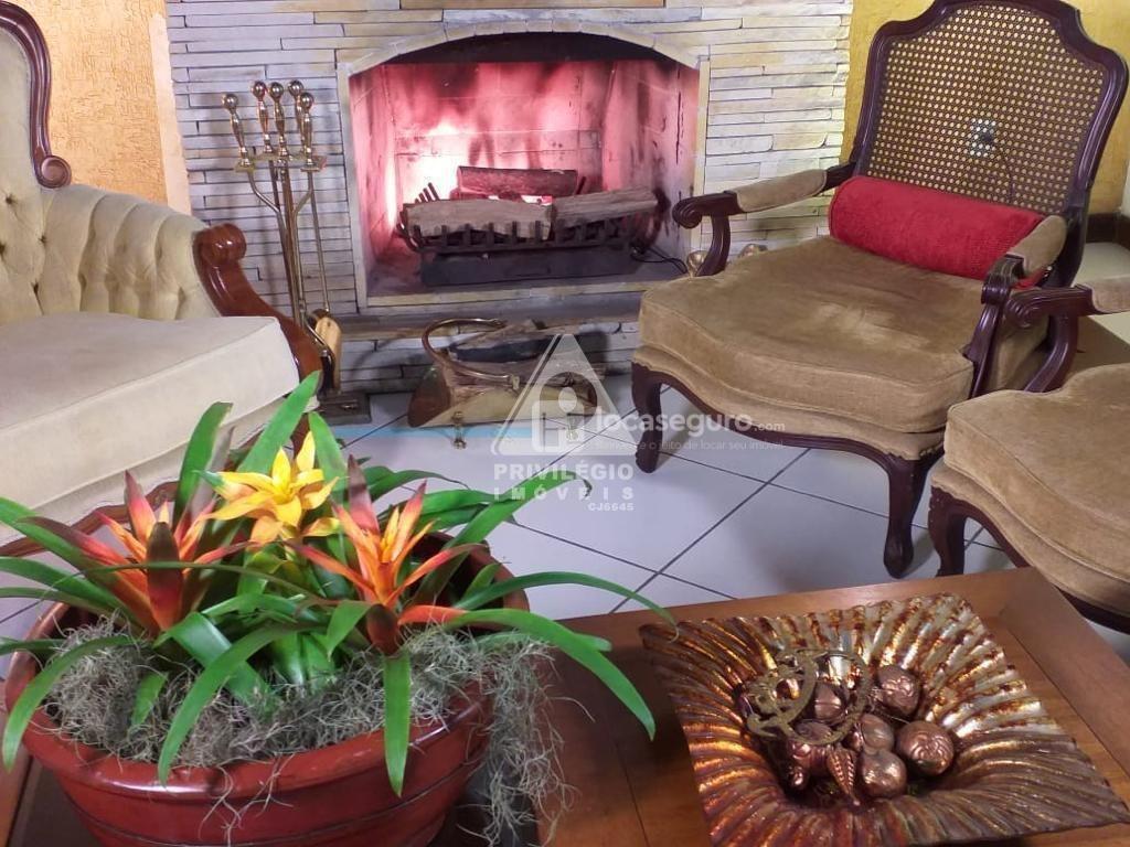 Casa em Condomínio para aluguel no Itaipava: 
