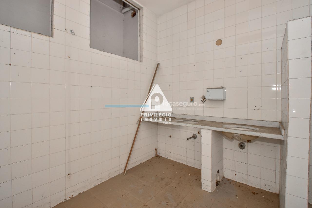 Loja para aluguel no Vila Isabel: banheiro 2